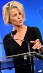 Sue Enquist Inducted Into International Women's Sports Hall of Fame