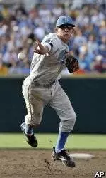 UCLA Wins First College World Series Game, 11-3, Over Florida