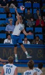 Fifth-Ranked Bruins Host No. 13 Tritons on Saturday