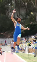 Vaulters Head to Modesto; Small Group to Compete at Claremont Classic