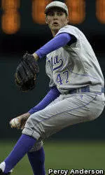 Bauer Fires Complete Game, Leads UCLA Past Oregon, 3-1