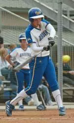 Softball Travels to Oregon Schools This Weekend