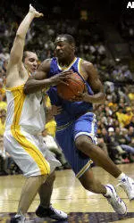Arron Afflalo to Stay at UCLA and Will Not Enter the 2006 NBA Draft