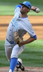 No. 13 UCLA Baseball Edges No. 10 Oregon, 1-0