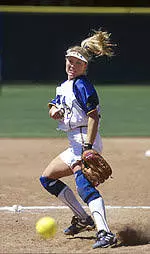 Softball Enters Final Weekend