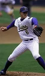 Baseball Knocks Off No. 1 Cal State Fullerton, 9-3