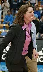 Women's Basketball Signs Two Local Standouts