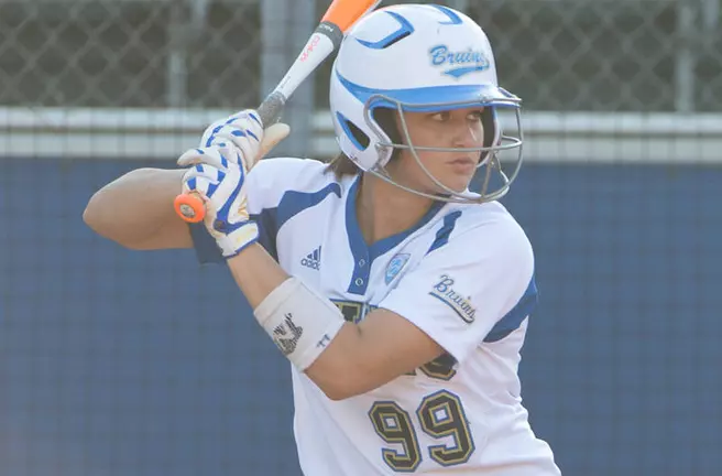 Spaulding Walk-Off Homer Keeps Third-Ranked Bruins Perfect