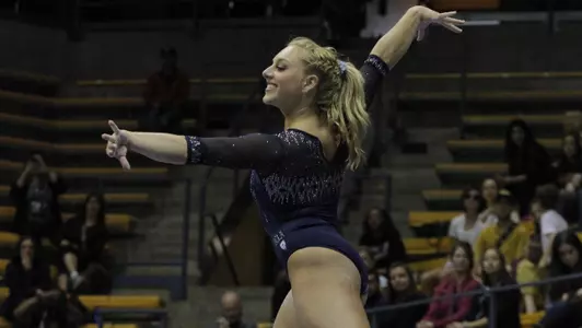 Samantha Peszek (photo by Jeff Sipsey)