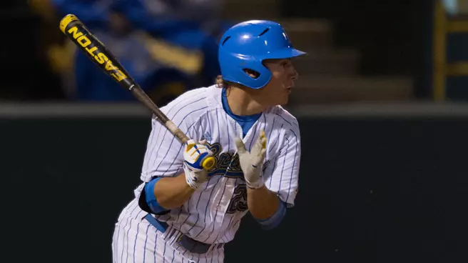 Oregon Defeats UCLA Baseball, 4-1, in Second Game of Series