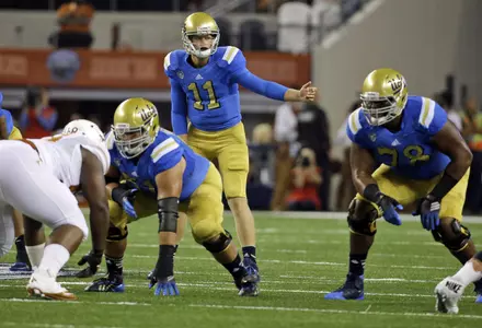 No. 12 Bruins Win Thriller in Arlington, Down Texas 20-17