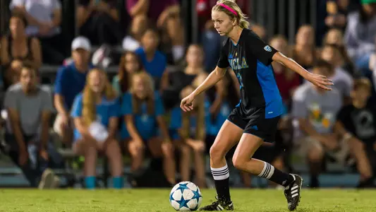 Annie Alvarado (photo by Scott Chandler)