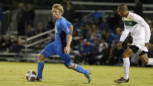 Jackson Yueill (Photo by Katie Meyers)