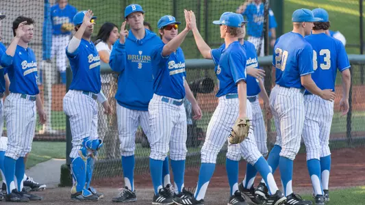 Team High Fives (Photo by Don Liebig)