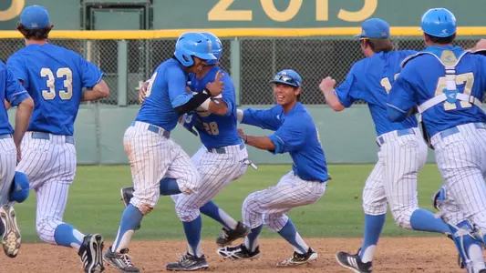 No. 11 UCLA Wins Extra Innings Walk-Off Thriller, 5-4, over Washington
