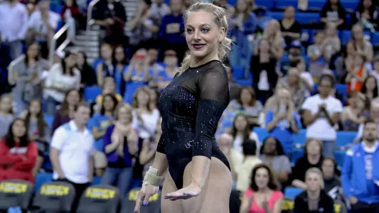 Samantha Peszek Named AAI Award Finalist