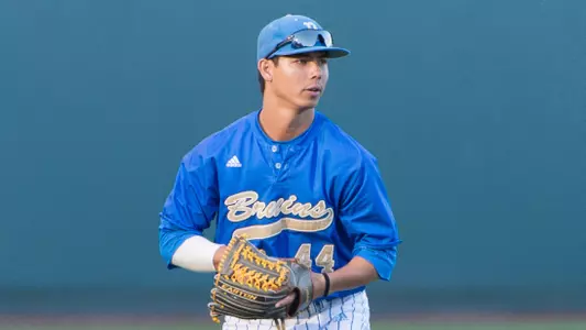 Brett Urabe (Photo by Don Liebig)