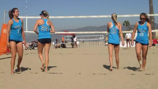 Ivey Schmitt, Lexi Jasper-Baylin, Laurel Weaver, Julie Consani