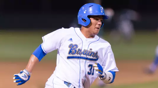 Darrell Miller Jr. (Photo by Don Liebig)