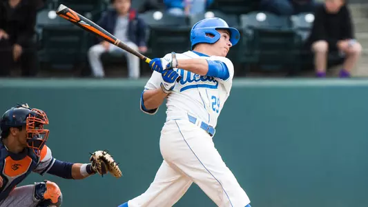 Ty Moore (Photo by Steve Cheng)