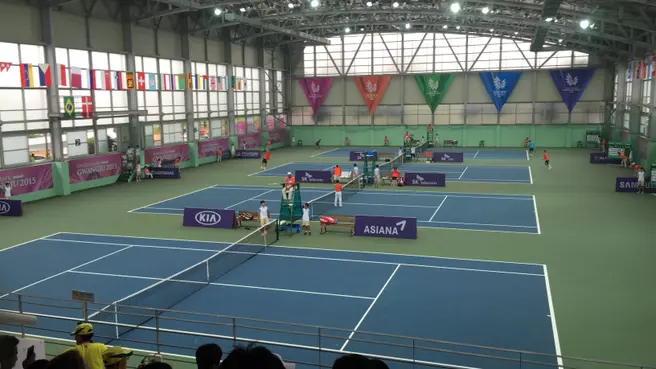 Redlicki Advances to Round of 16 in Singles at WUG
