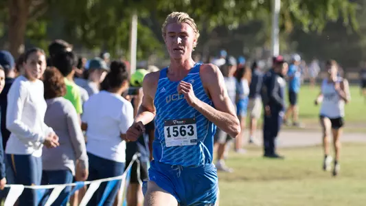 George Gleason races to the finish.
