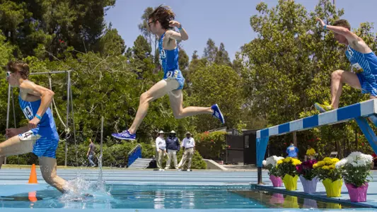 UCLA men's steeple versus USC 2016