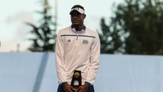 Rai Benjamin NCAA Awards ceremony