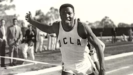 Rafer Johnson B&W action