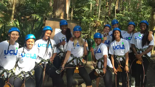 WBB Bruins at Currumbin Wildlife Sanctuary