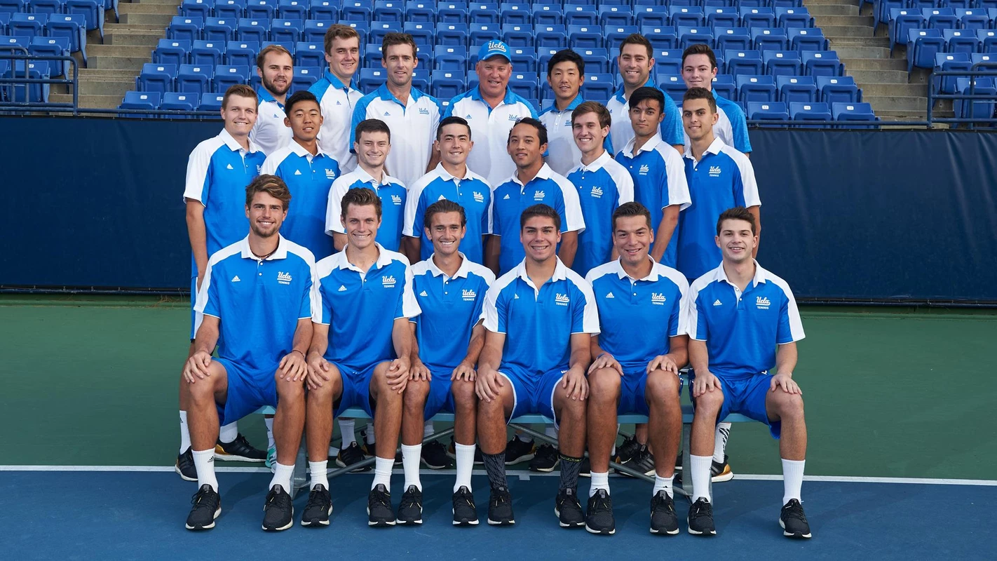 2017 Men's Tennis Team Photo