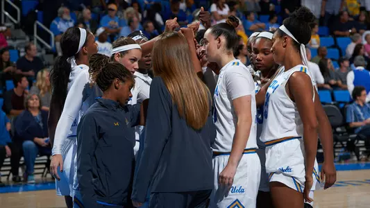 2017-18 UCLA WBB Team Huddle
