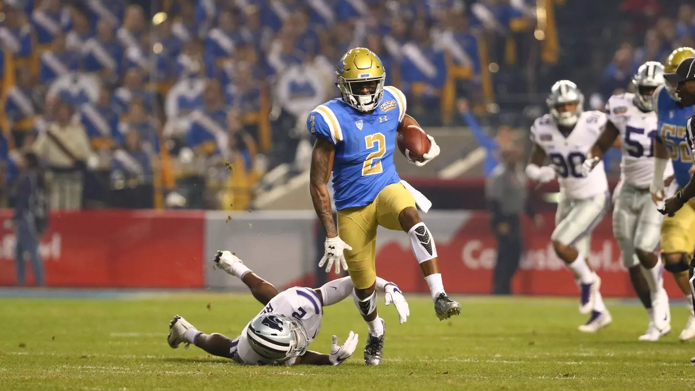 Jordan Lasley (photo by Jesus Ramirez)