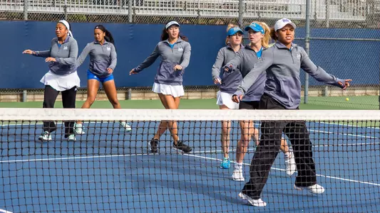 Warmup (Photo: Scott Chandler)