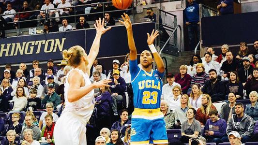 Kelli Hayes at Washington