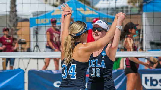 Izzy Carey and Elise Zappia at NCAAs