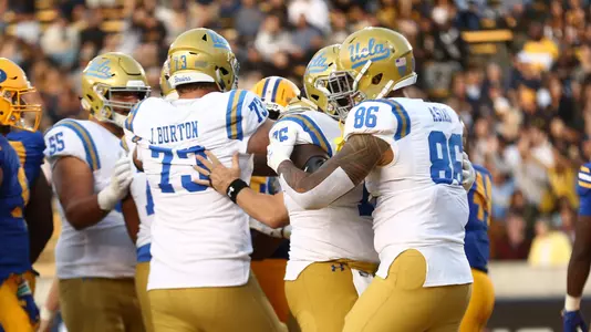 2018 UCLA FB (Photo: Jesus Ramirez)