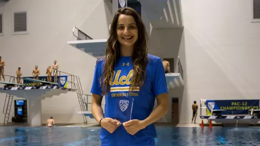 Eloise Belanger (Photo: Chuckarelei)