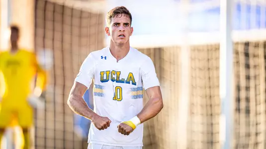 Milan Iloski (Scott Chandler)