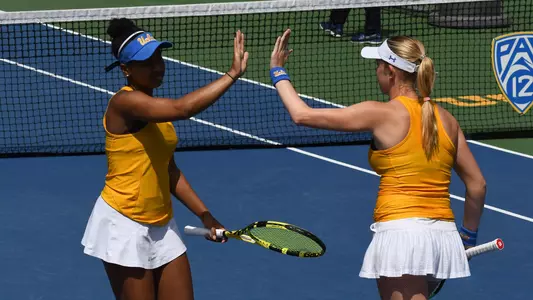 Jada Hart & Elysia Bolton