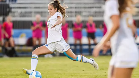 Ashley Sanchez (photo by Rand Bleimeister)