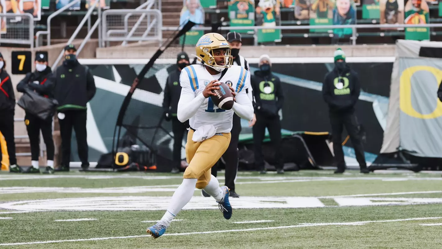 UCLA Football at Oregon