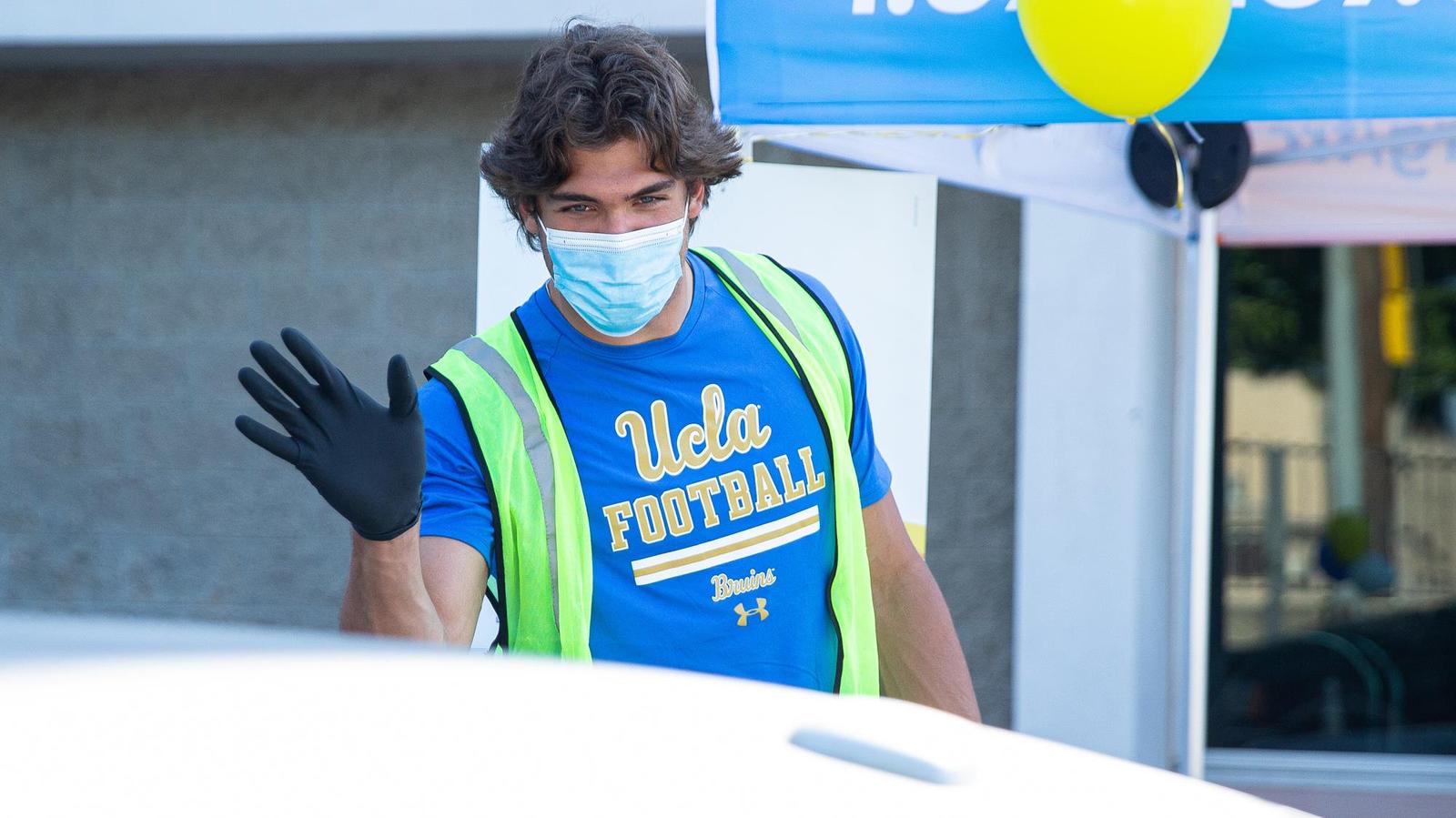 Football Kicks Off Voting Matters Community Outreach - UCLA