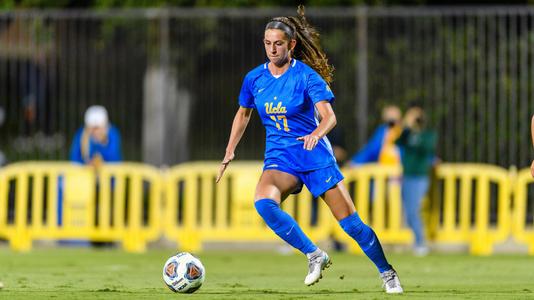 Lexi Wright (photo by Percy Anderson)