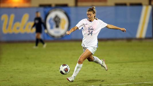 Brianne Riley (photo by Rand Bleimeister)