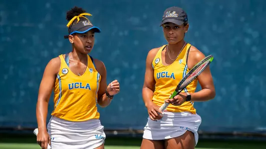 Jada Hart & Abbey Forbes (Photo: Scott Chandler)