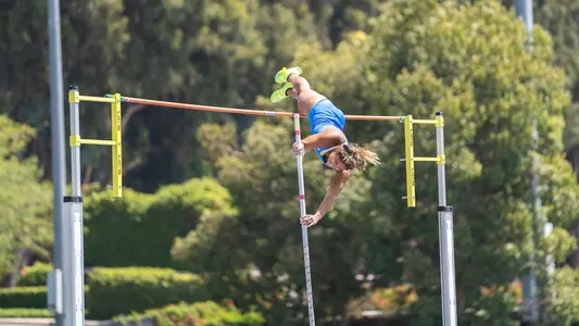 Mia Cervantes (photo by James Lee)