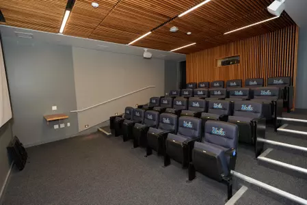 UCLA Athletics - Interior and exterior photos of the Mo' Austin Basketball Practice Facility.
October 24th, 2017
Copyright Don Liebig/ASUCLA
171024_ATH_0068.NEF