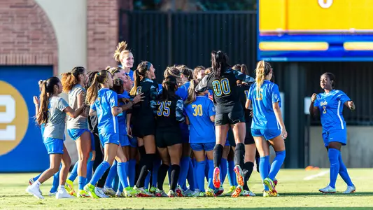 2021 UCLA Women's Soccer Team (photo by Scott Chandler)