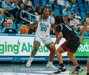 Charisma Osborne dribbling (Troy, Nov. 13)